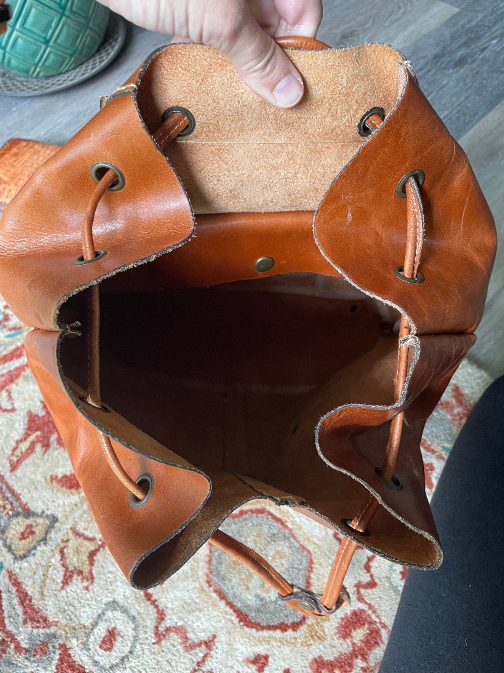 Leather backpack - Picture 4 of 5